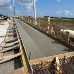 SO 223 - betonáž říms NK - provádění striáže